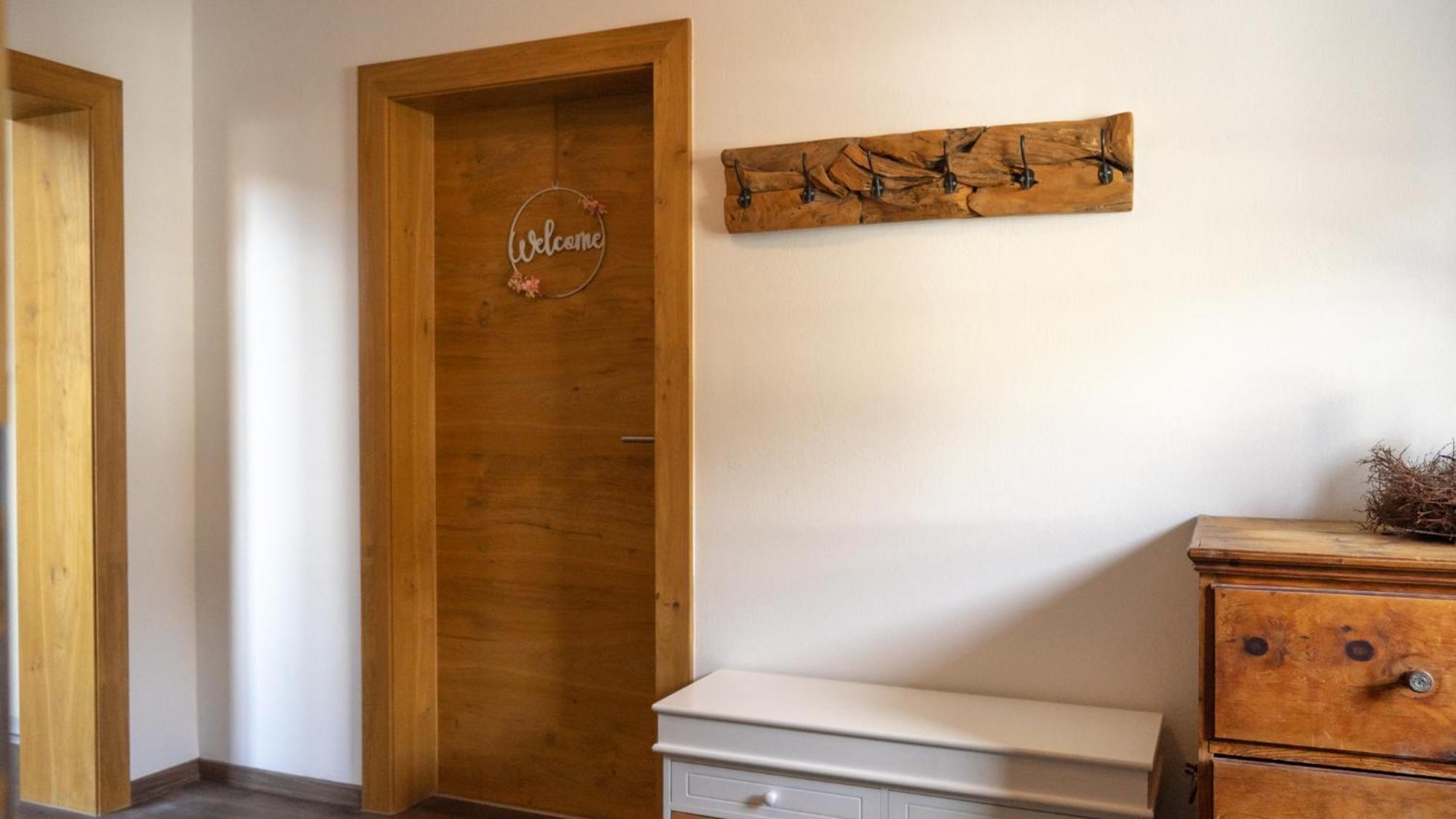 Garconniere In Niedernsill Apartment Bagian luar foto