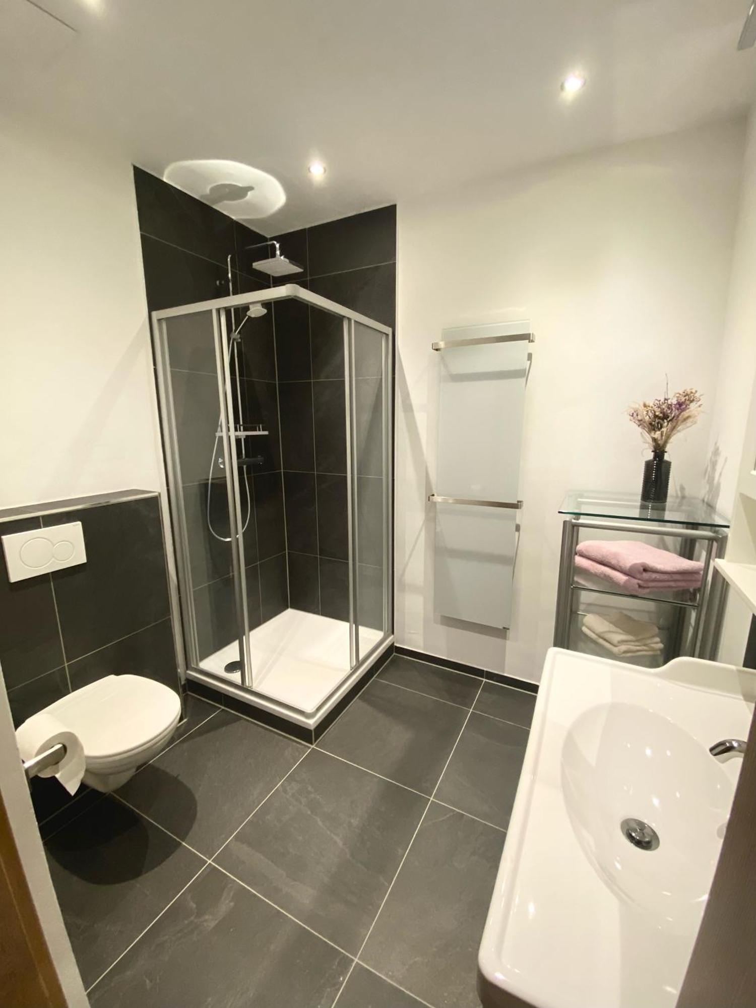 Garconniere In Niedernsill Apartment Bagian luar foto